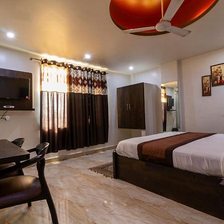 ניו דלהי Hotel The Amour Dx Near Igi Airport Delhi מראה חיצוני תמונה