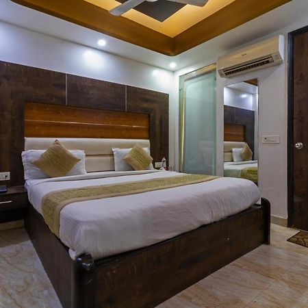 ניו דלהי Hotel The Amour Dx Near Igi Airport Delhi מראה חיצוני תמונה