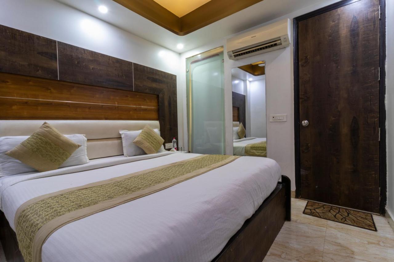 ניו דלהי Hotel The Amour Dx Near Igi Airport Delhi מראה חיצוני תמונה