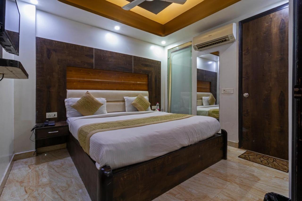 ניו דלהי Hotel The Amour Dx Near Igi Airport Delhi מראה חיצוני תמונה