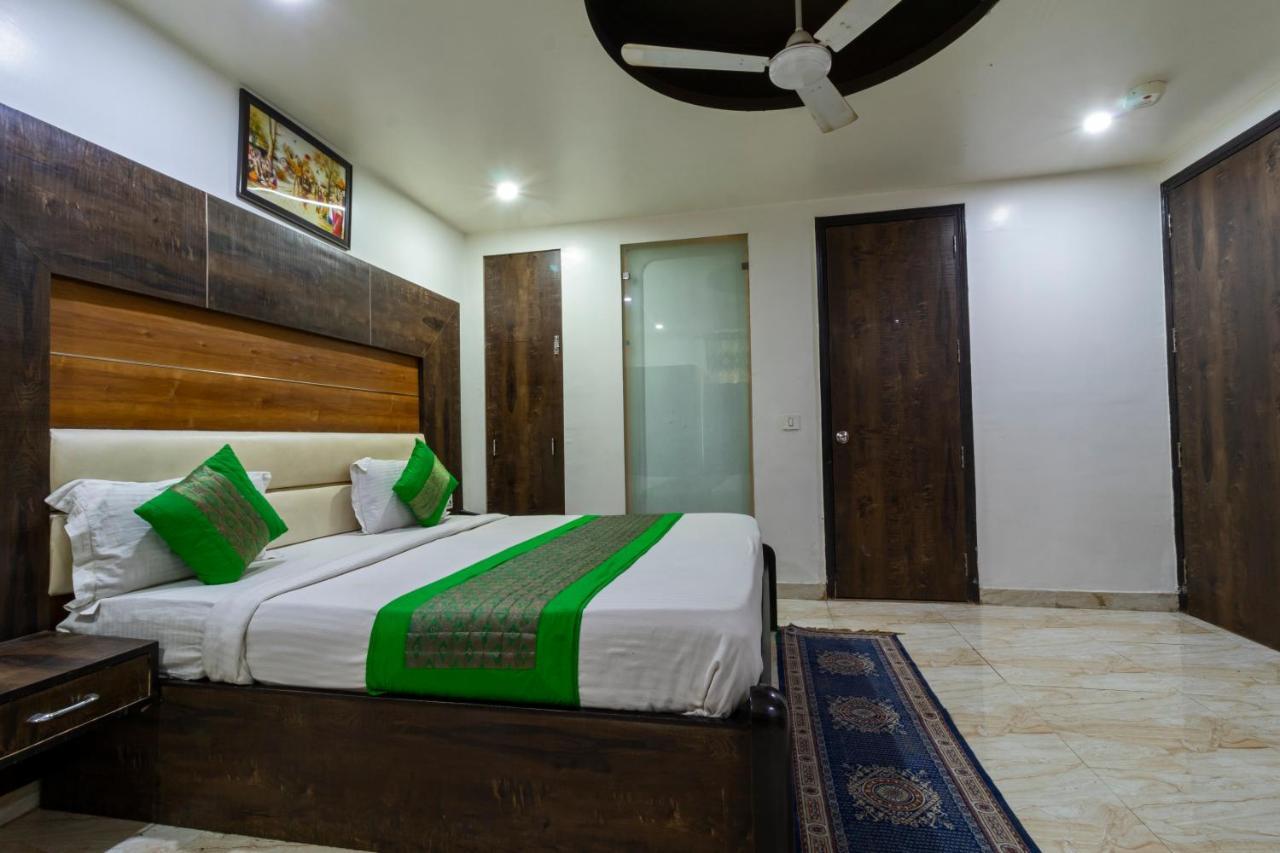 ניו דלהי Hotel The Amour Dx Near Igi Airport Delhi מראה חיצוני תמונה