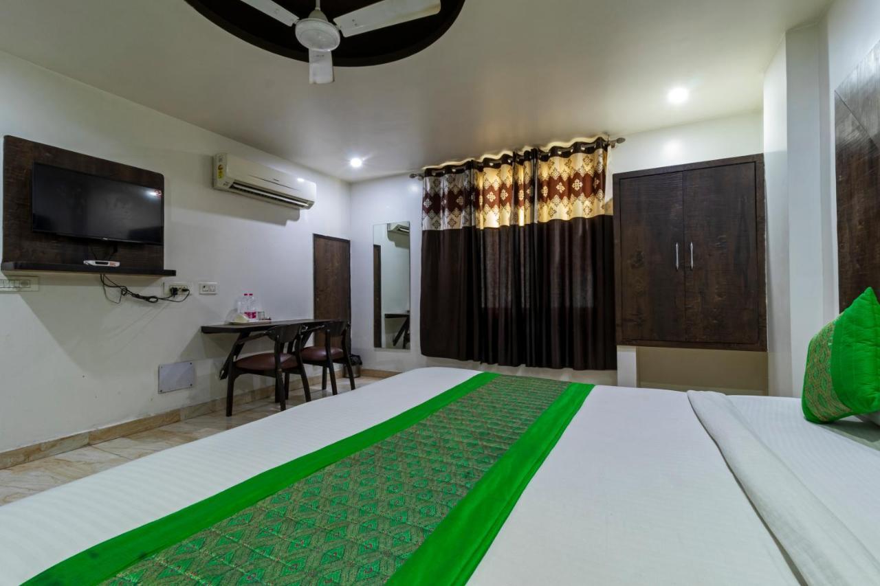 ניו דלהי Hotel The Amour Dx Near Igi Airport Delhi מראה חיצוני תמונה